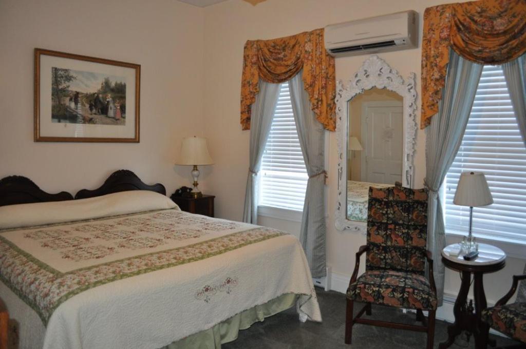 Lodging At The Imperial Hotell Chestertown Eksteriør bilde